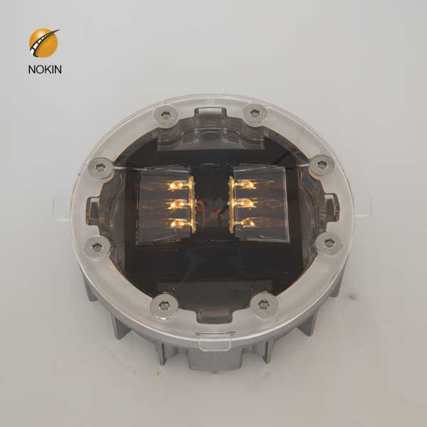 Solar LED Road Stud with More than 20 Tons Load Resistance 